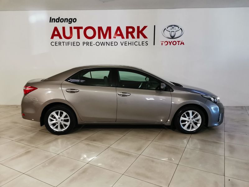 2016 Toyota Corolla photo 2