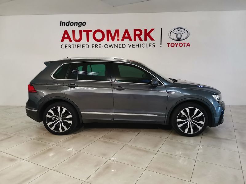 2020 Volkswagen Tiguan photo 2