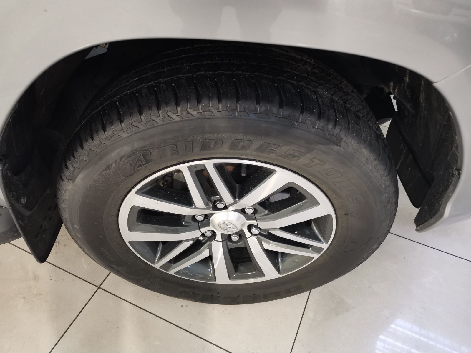 2018 Toyota Hilux photo 3