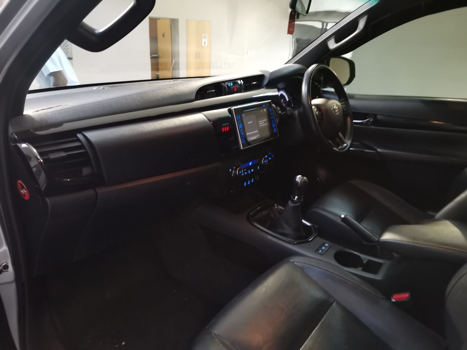 2018 Toyota Hilux photo 9