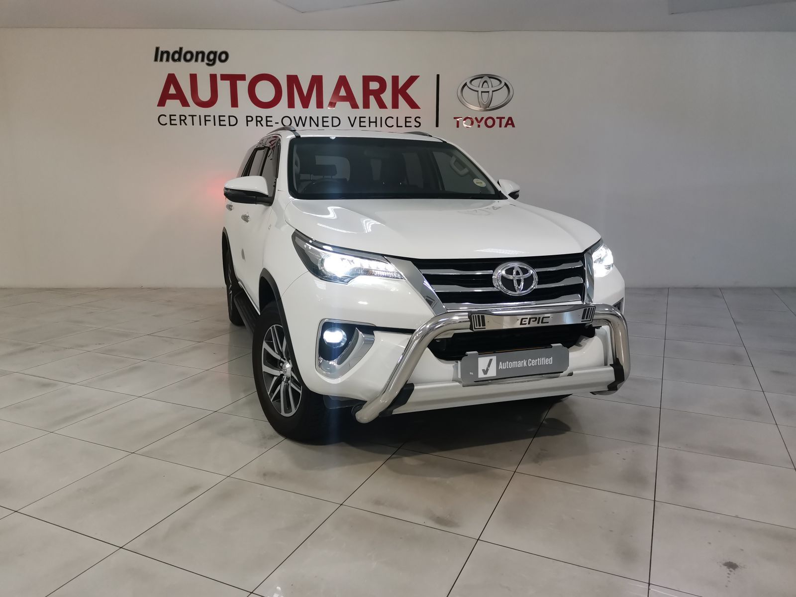 2020 Toyota Fortuner photo 1