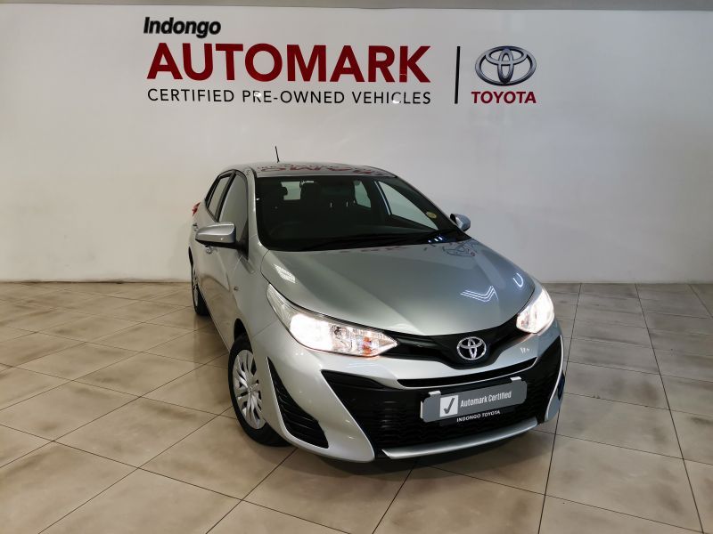 2019 Toyota Yaris photo 1