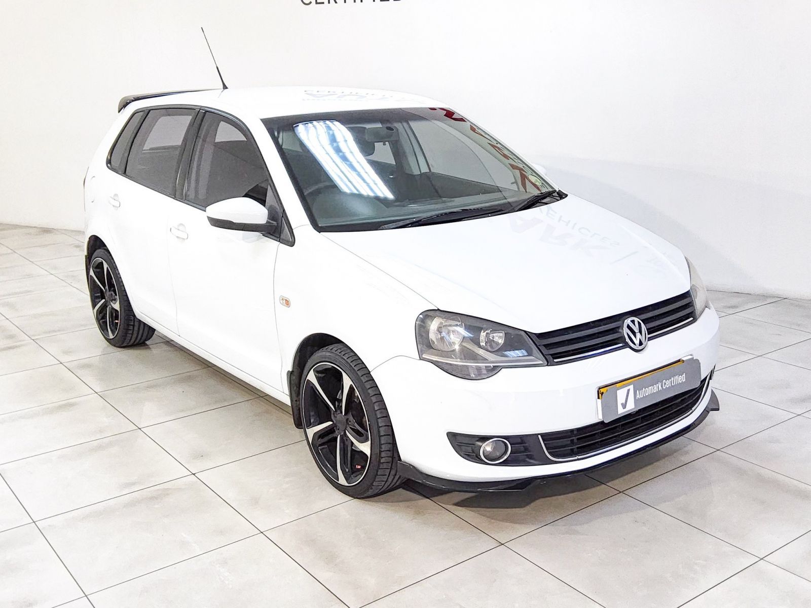 2015 Volkswagen Polo Vivo photo 3