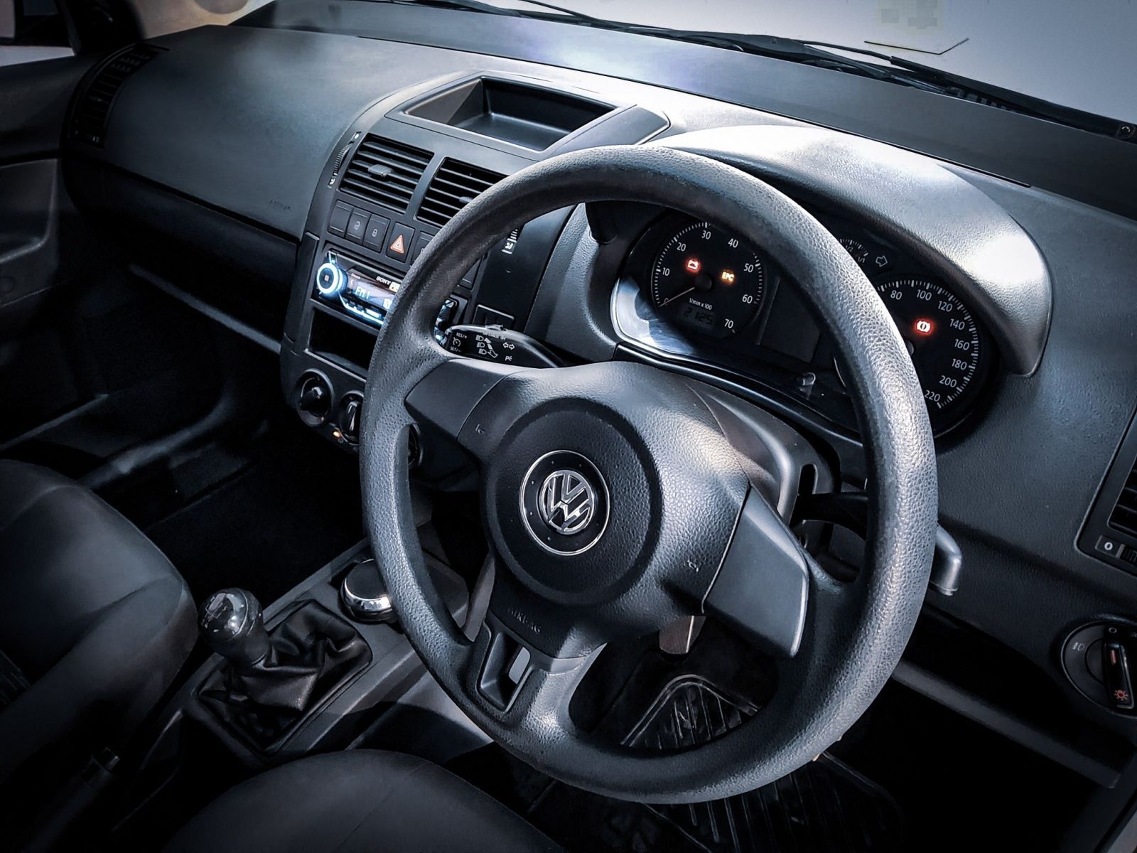 2015 Volkswagen Polo Vivo photo 4