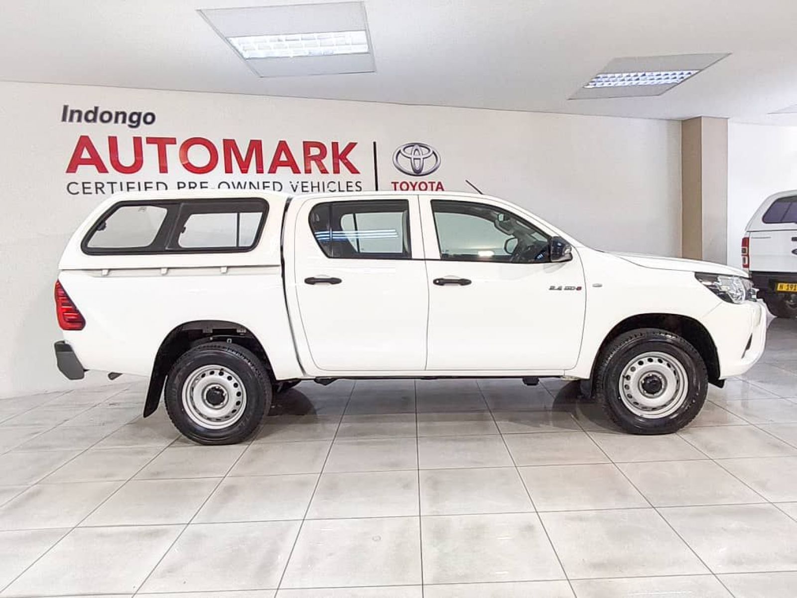 2020 Toyota Hilux photo 3