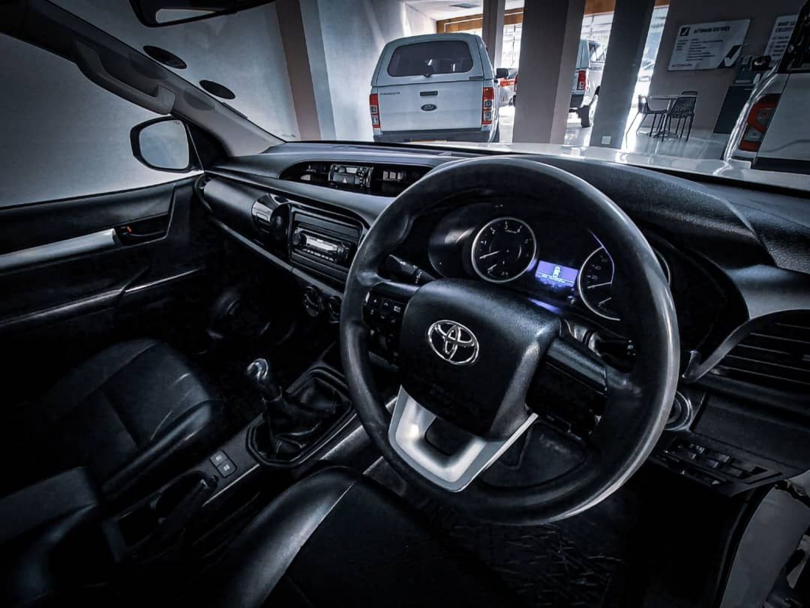 2020 Toyota Hilux photo 5