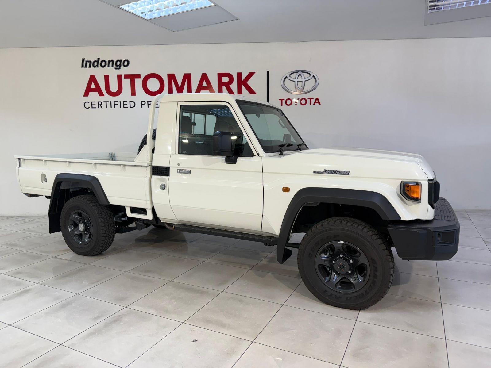 2025 Toyota Land Cruiser photo 3