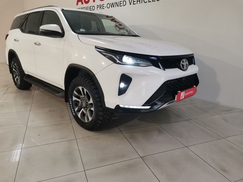 2023 Toyota Fortuner photo 4