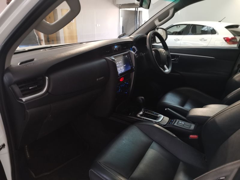 2023 Toyota Fortuner photo 9