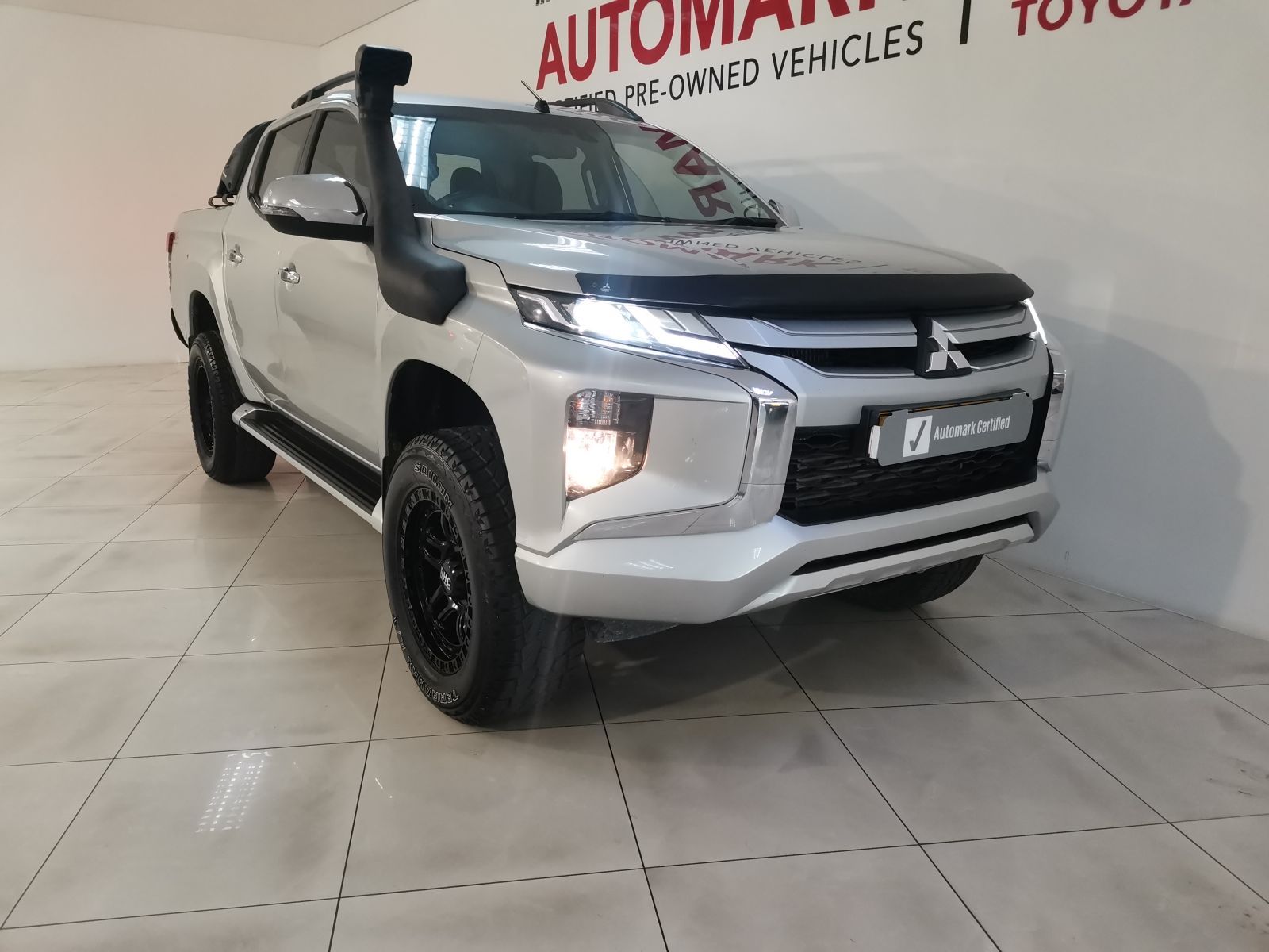 2022 Mitsubishi Triton photo 4
