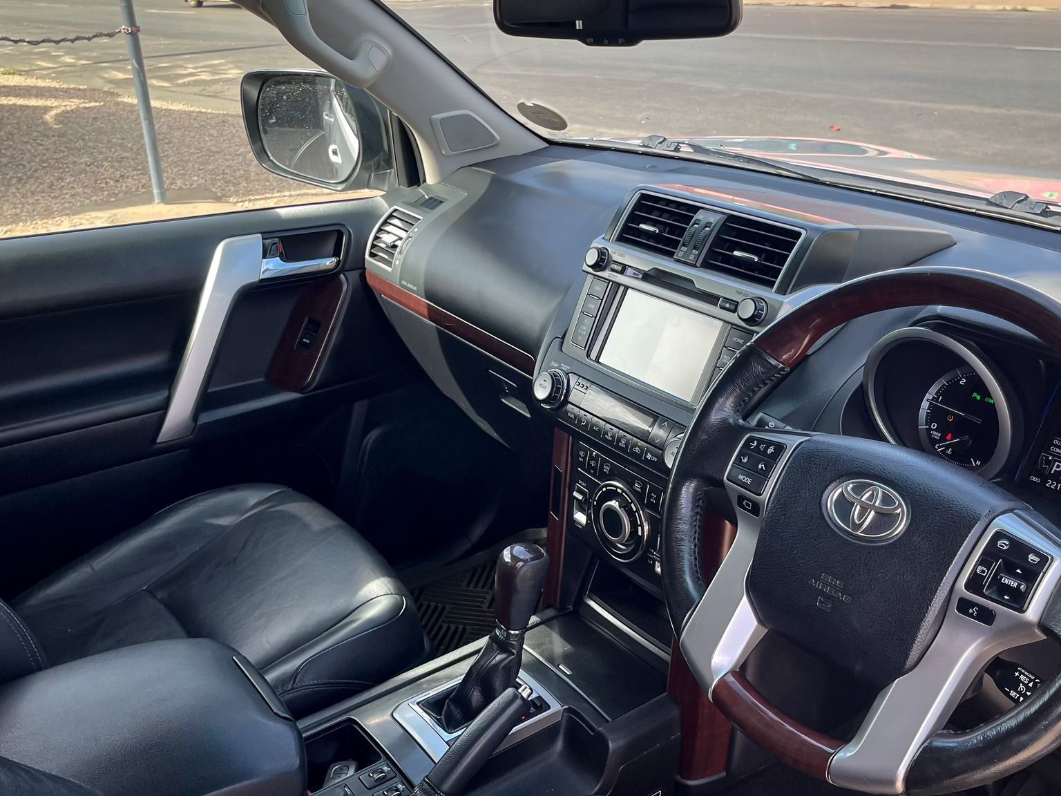 2014 Toyota Prado photo 7
