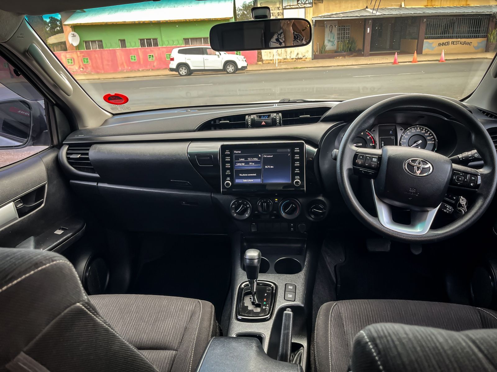2022 Toyota Hilux photo 6