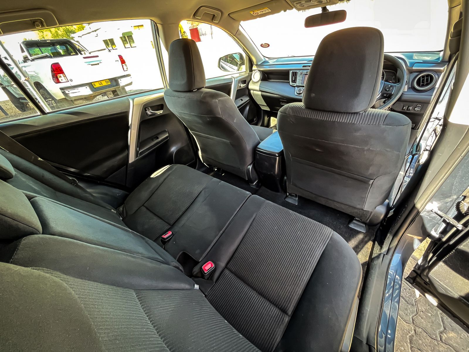 2014 Toyota Rav4 photo 6