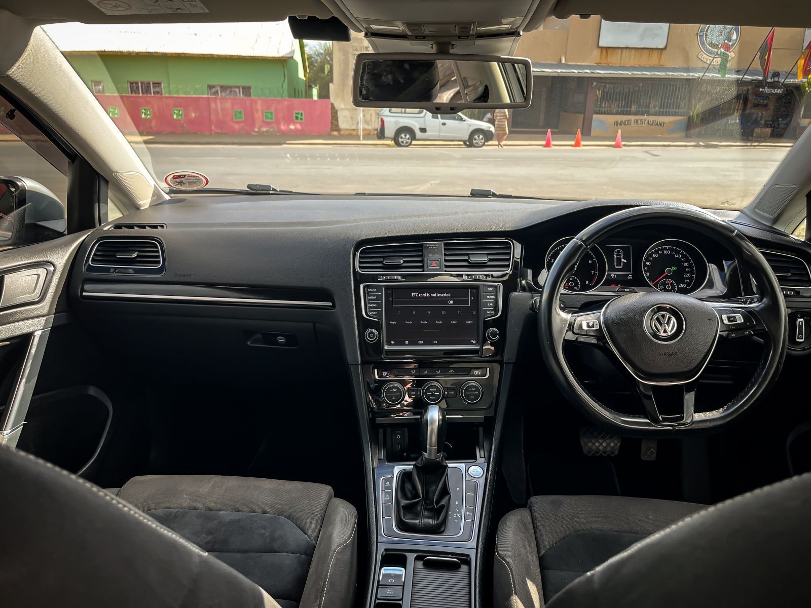 2015 Volkswagen Golf photo 6