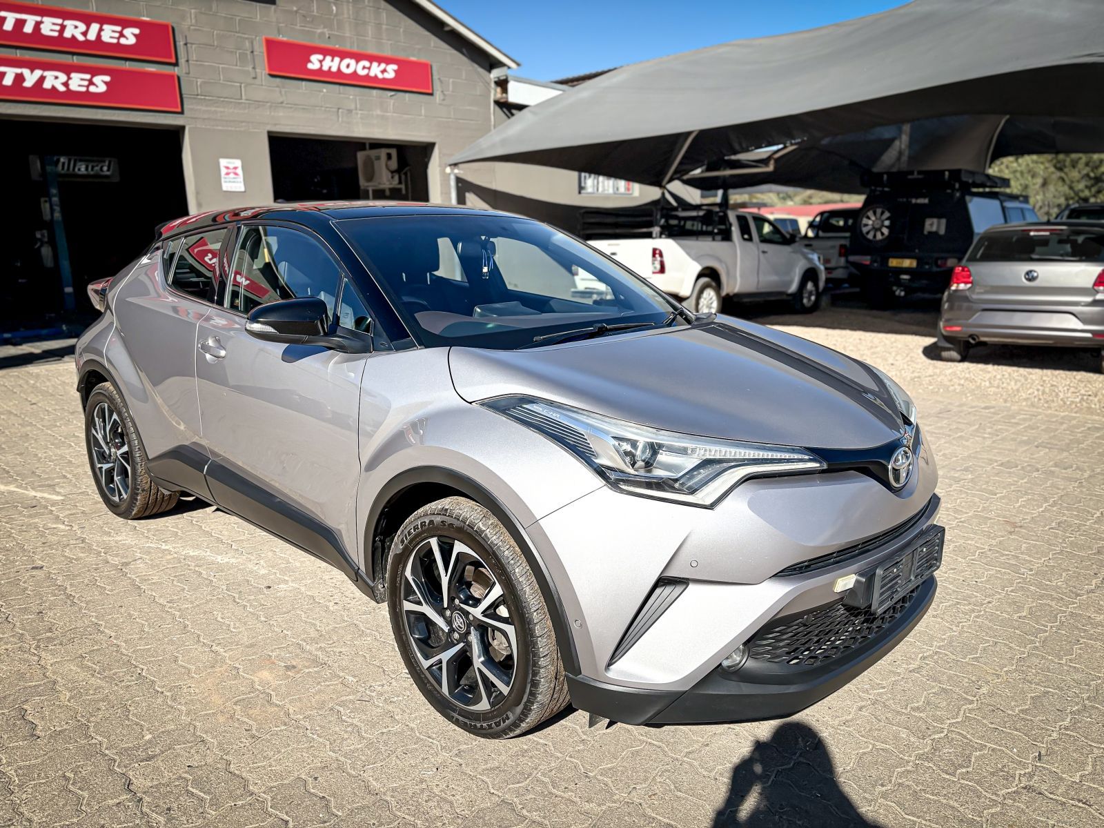 2020 Toyota C-HR photo 1