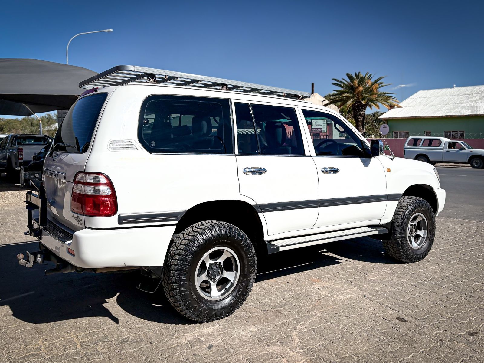 2002 Toyota Land Cruiser photo 4