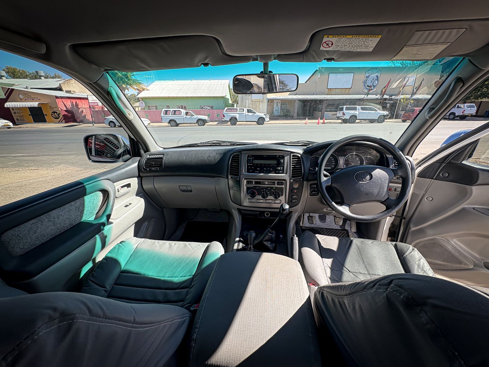 2002 Toyota Land Cruiser photo 8