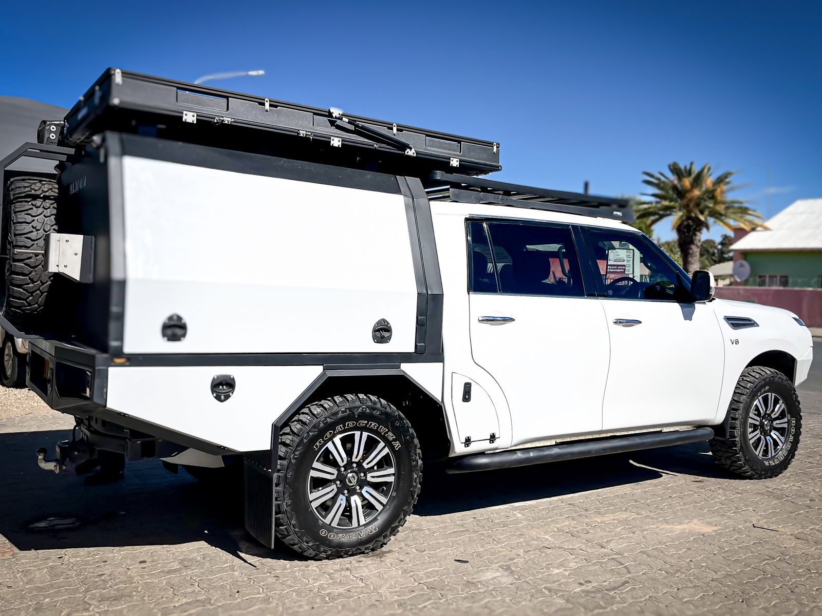 2020 Nissan Patrol photo 3