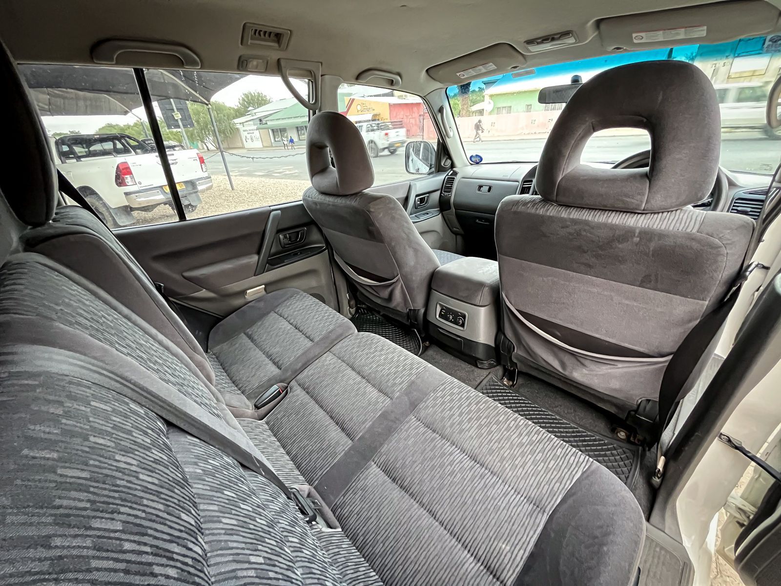 2008 Mitsubishi Pajero photo 8