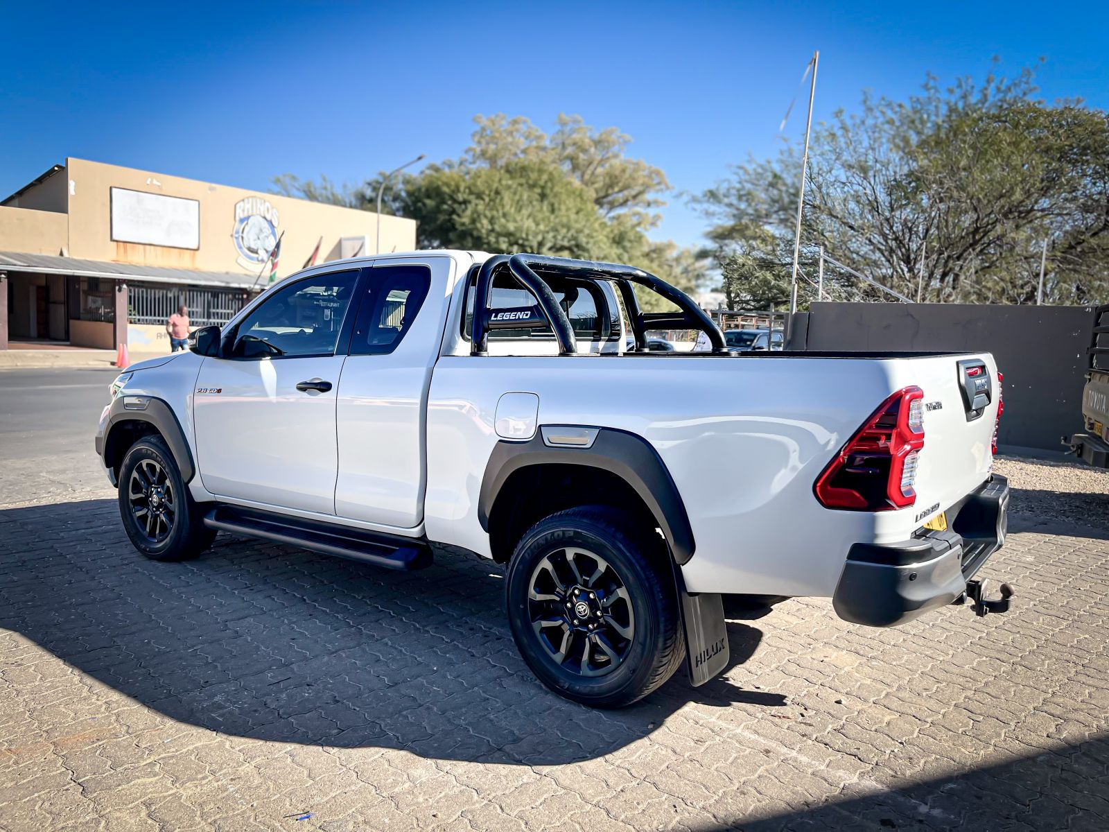 2024 Toyota Hilux photo 3