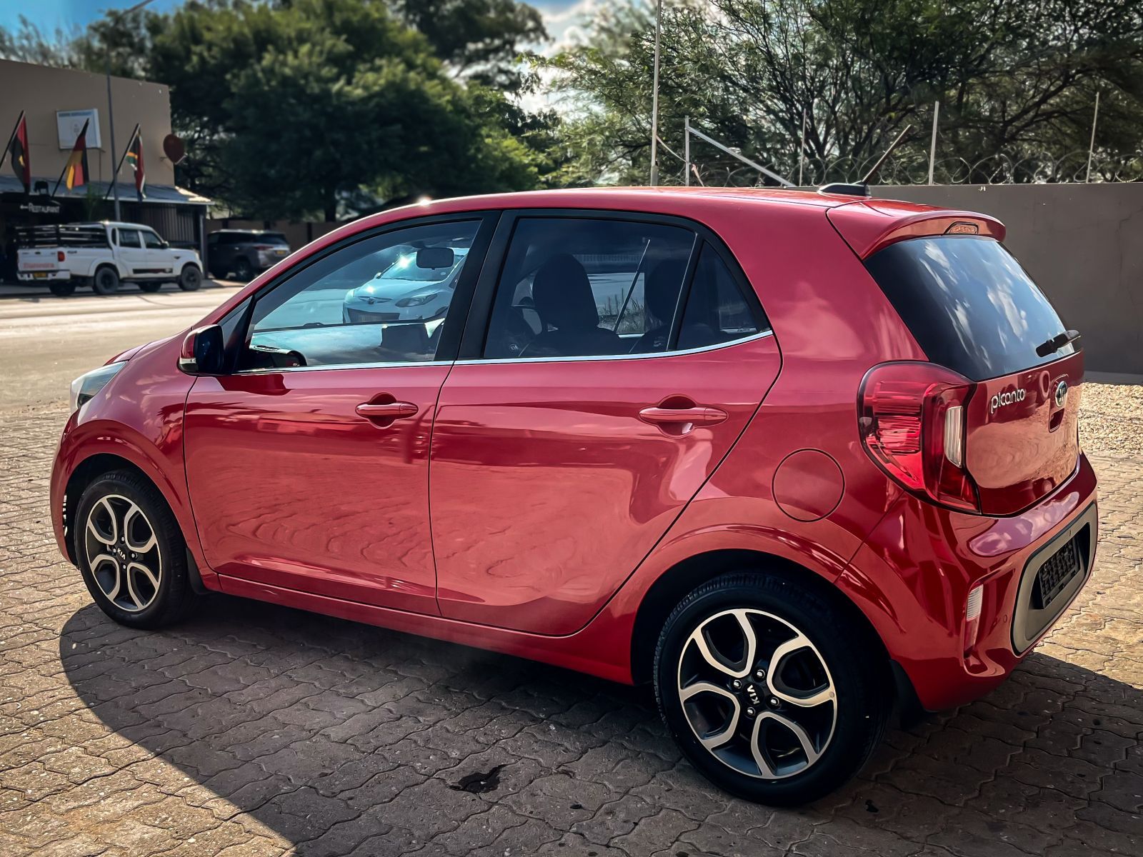 2017 Kia Picanto photo 3