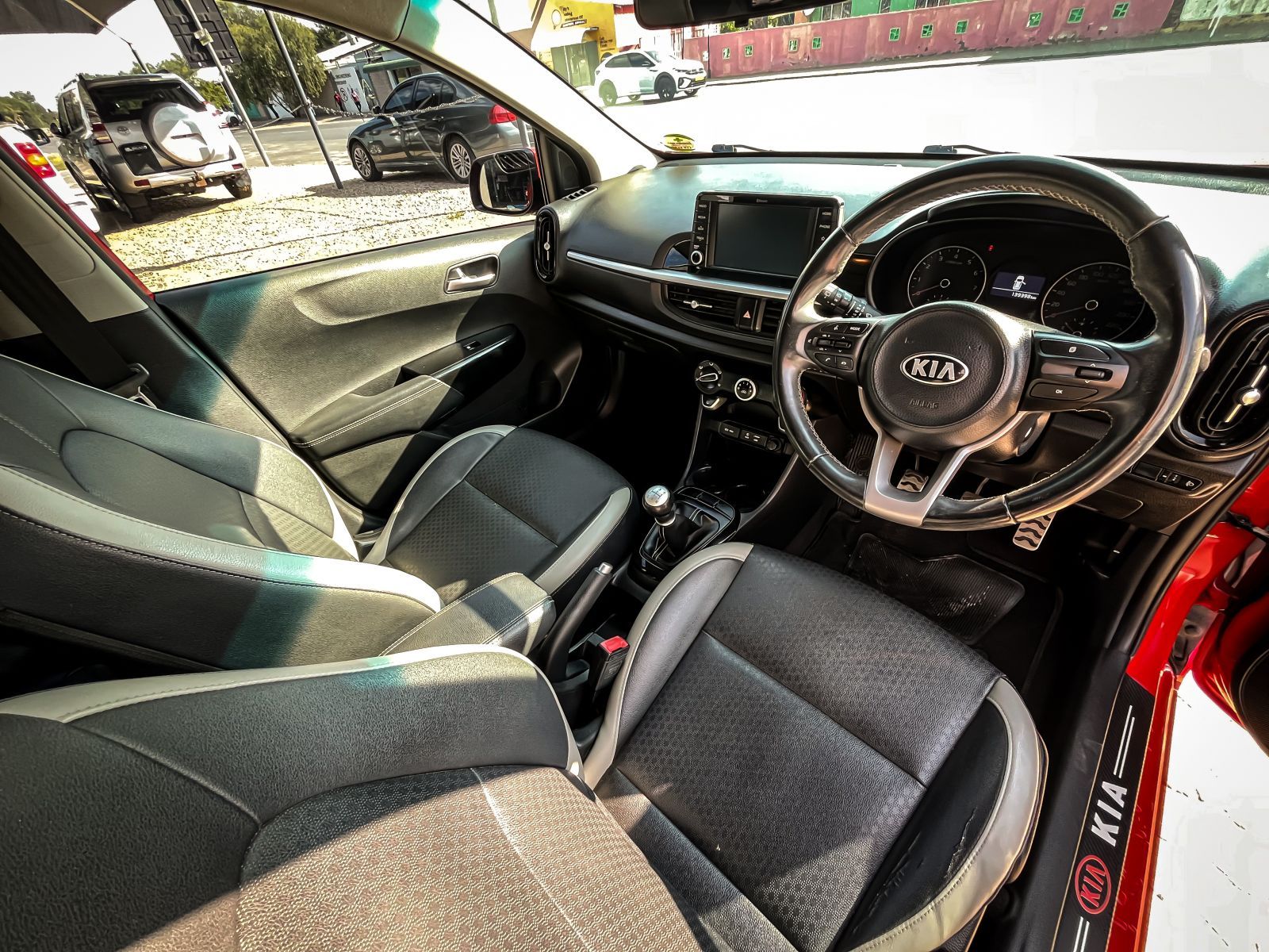 2017 Kia Picanto photo 6