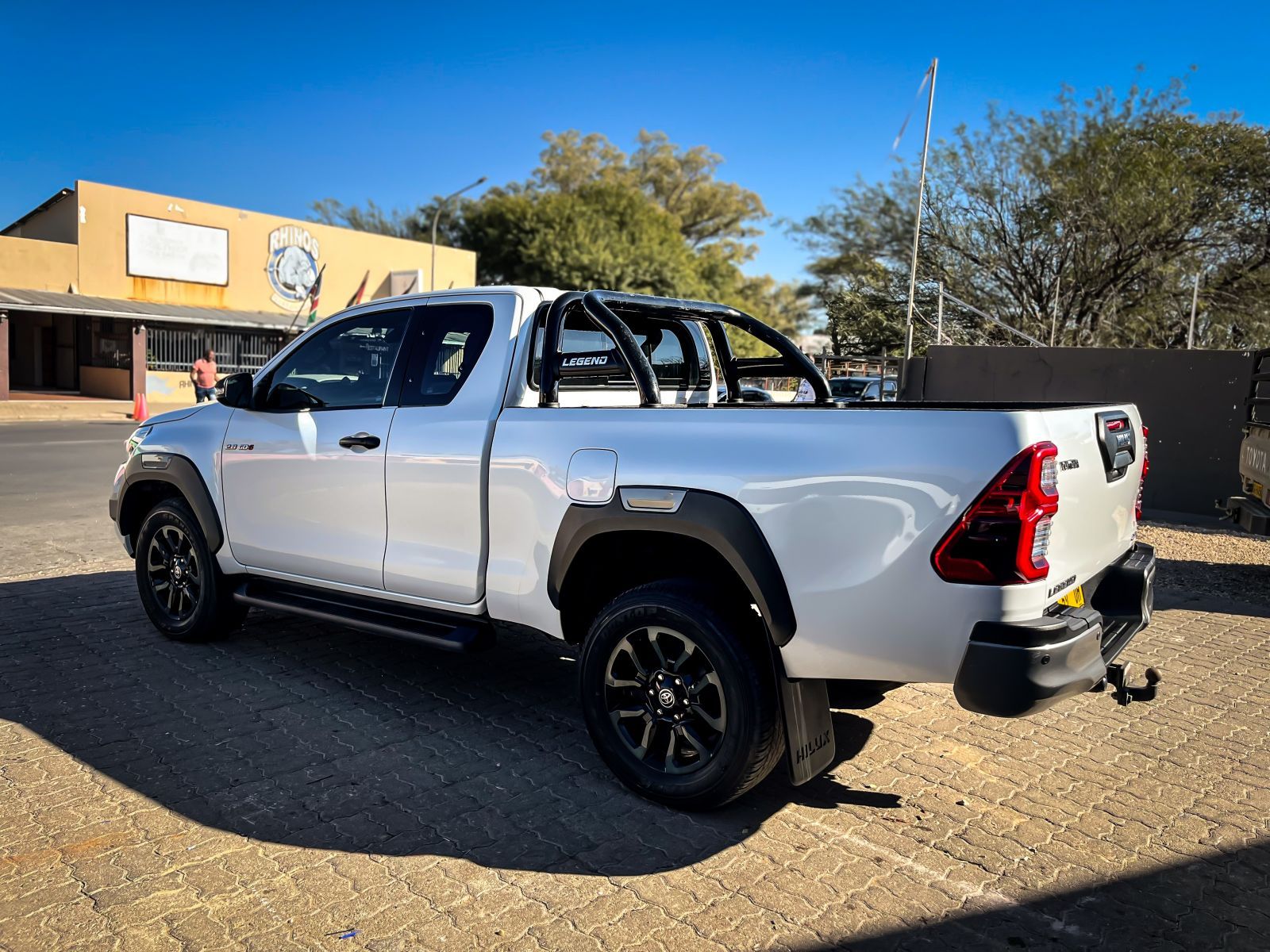 2024 Toyota Hilux photo 3