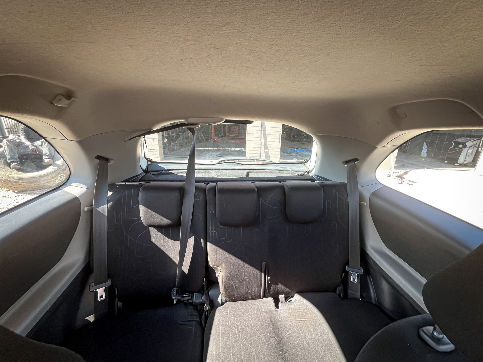 2011 Toyota Yaris photo 7
