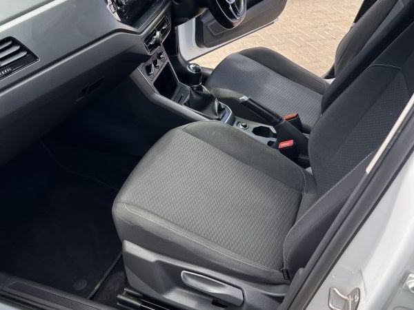 2020 Volkswagen Polo photo 12