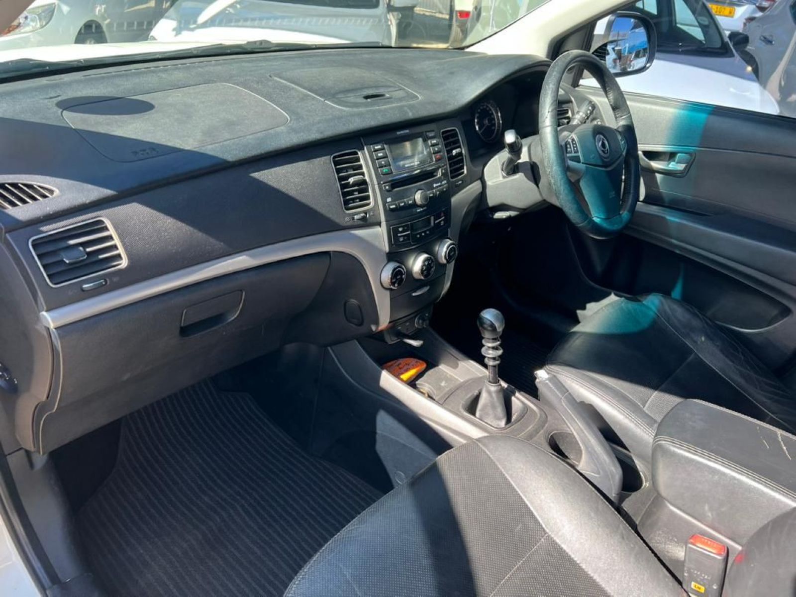 2015 Ssangyong Korando 2.0 photo 13