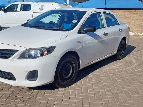 2015 Toyota Corolla photo 2