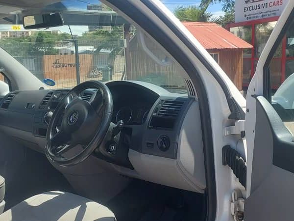 2010 Volkswagen Caravelle photo 10