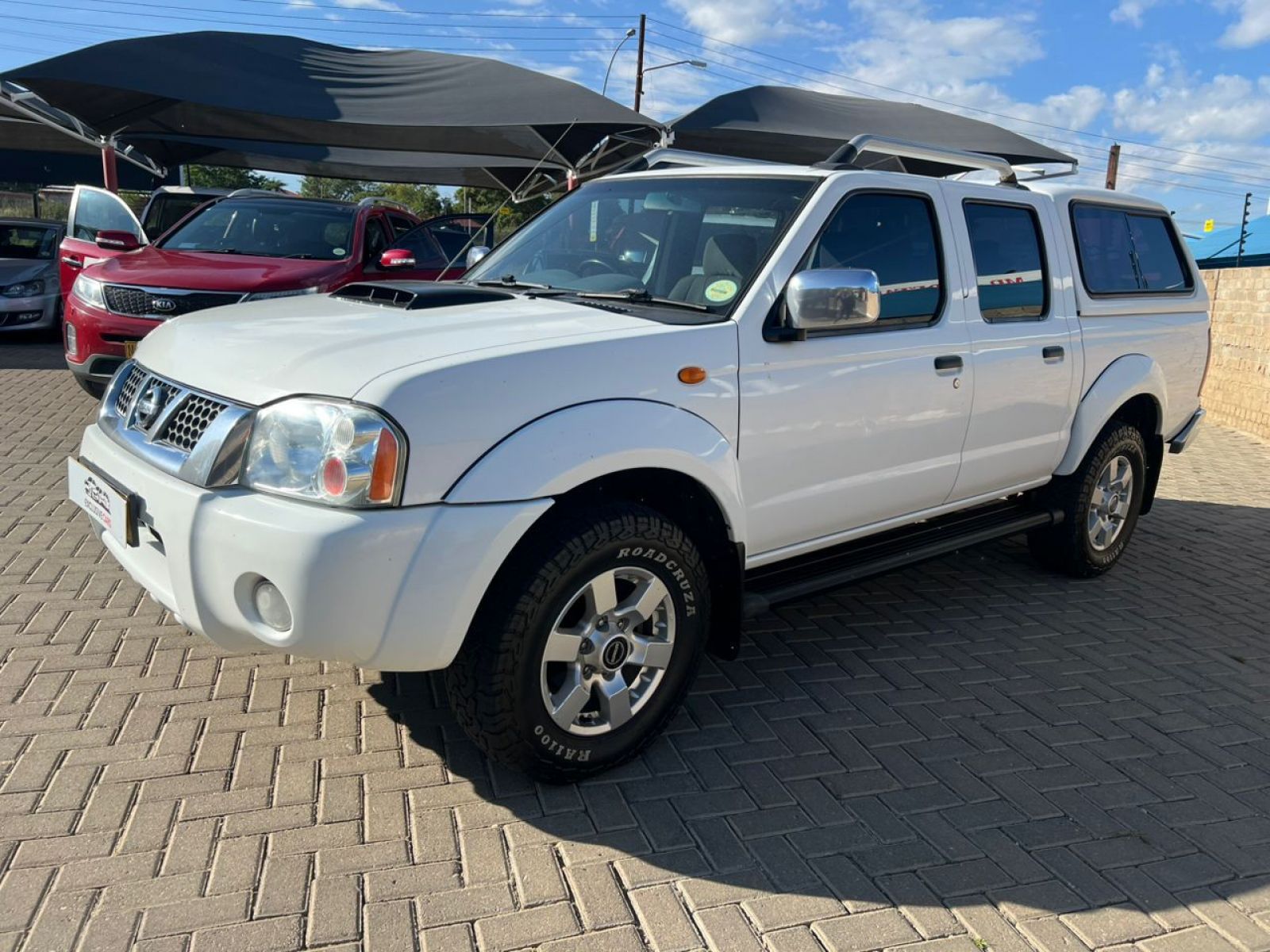2018 Nissan NP300 photo 2