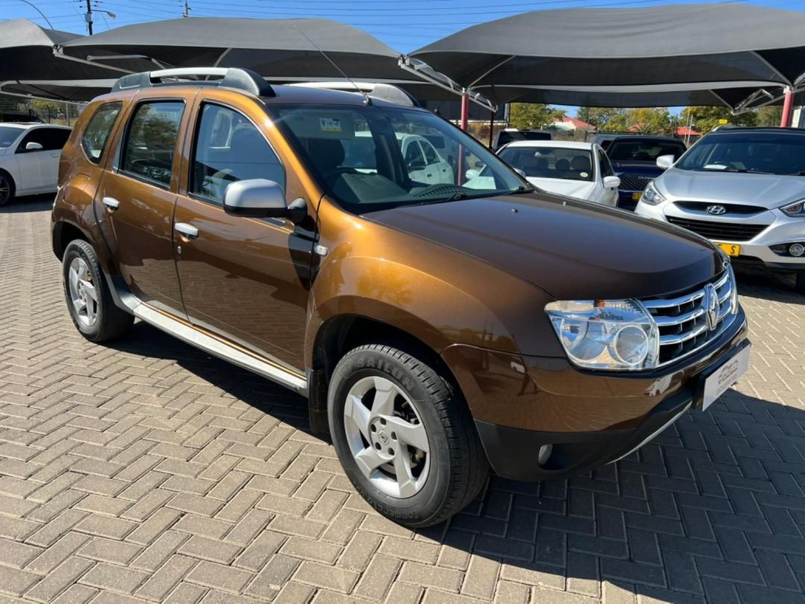 2014 Renault Duster photo 1