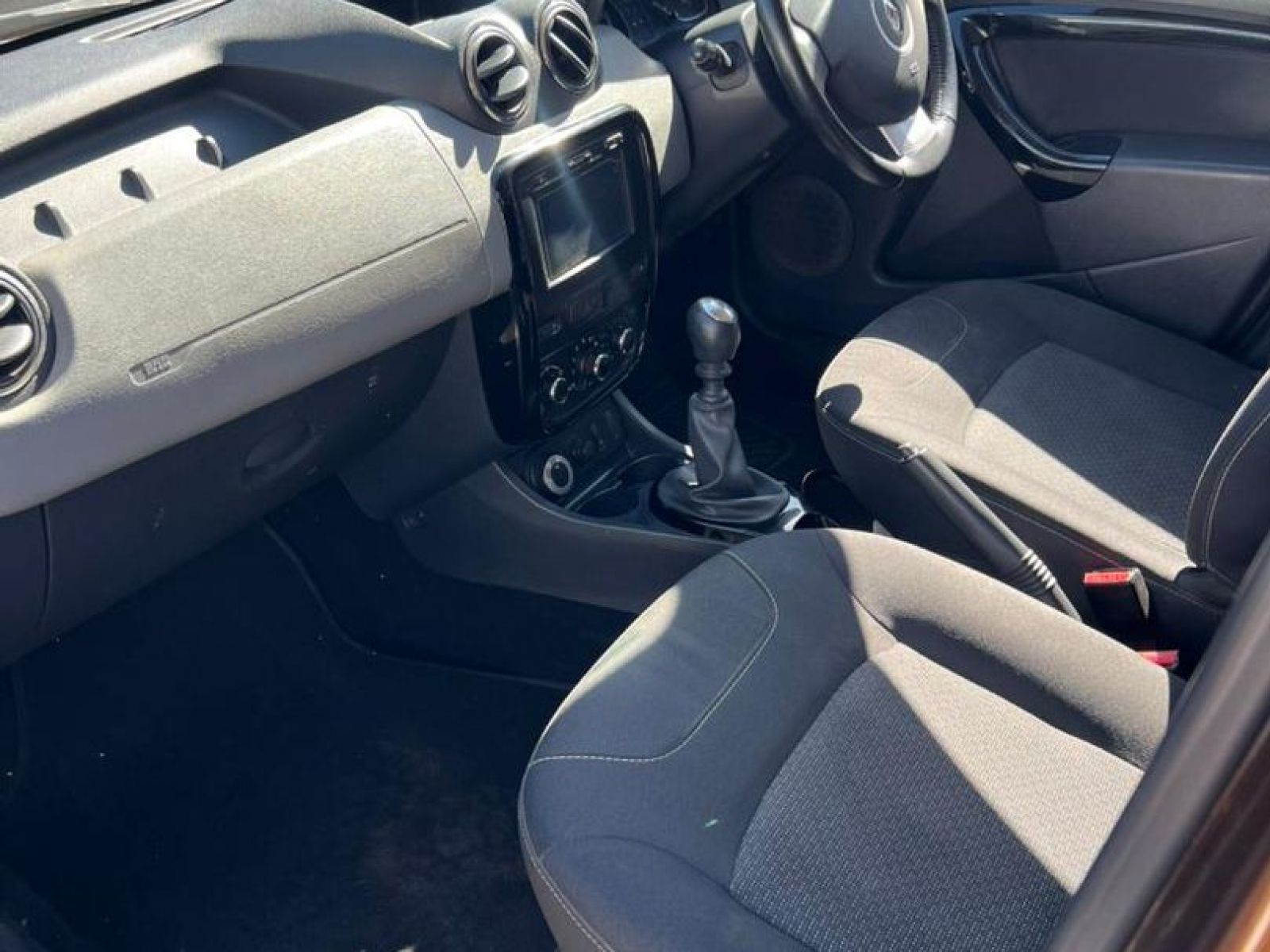 2014 Renault Duster photo 8