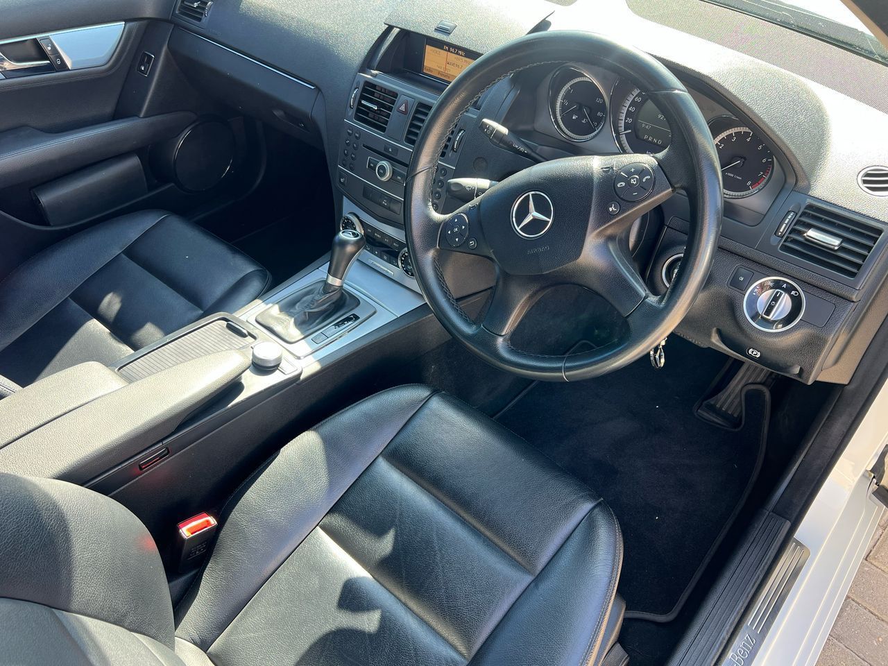 2011 Mercedes-Benz C Class photo 7