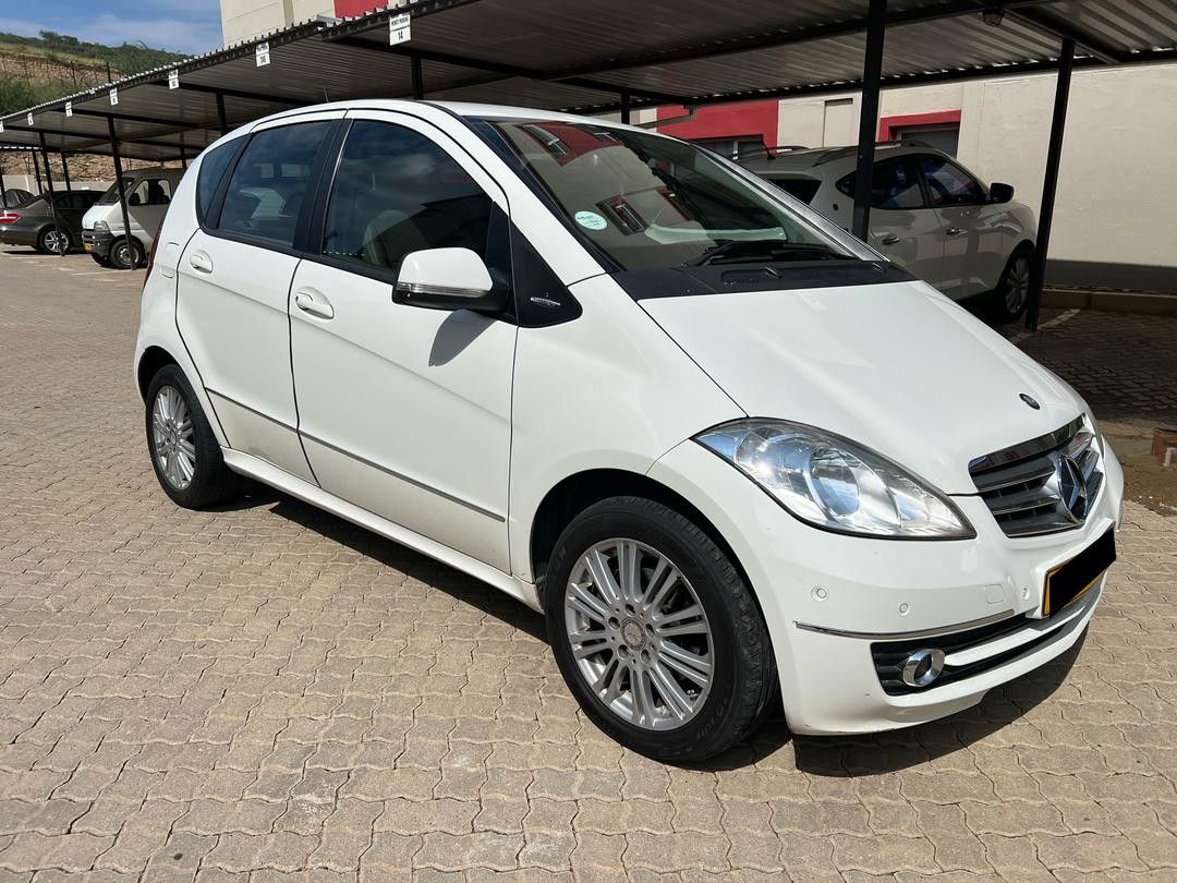 2011 Mercedes-Benz A Class photo 1