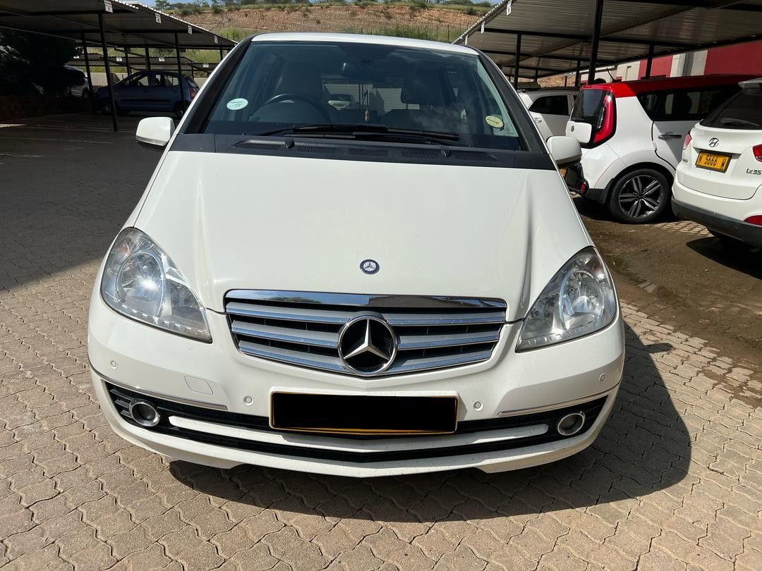 2011 Mercedes-Benz A Class photo 2