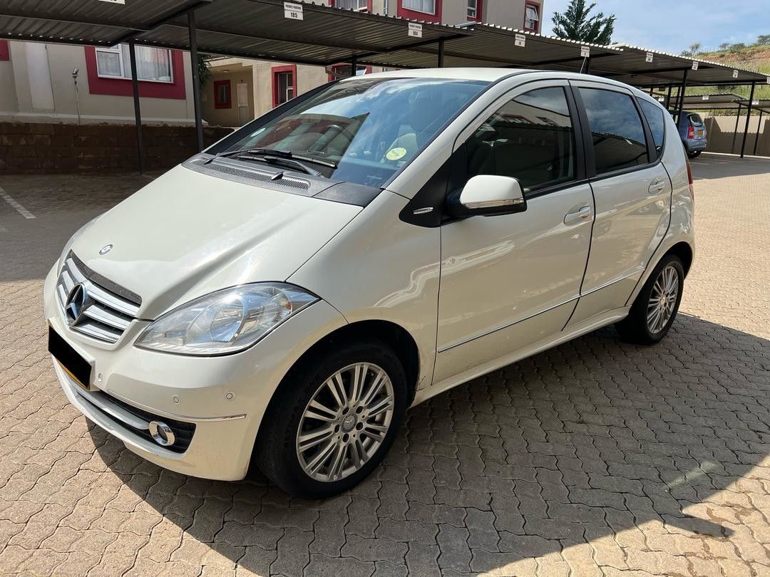 2011 Mercedes-Benz A Class photo 3
