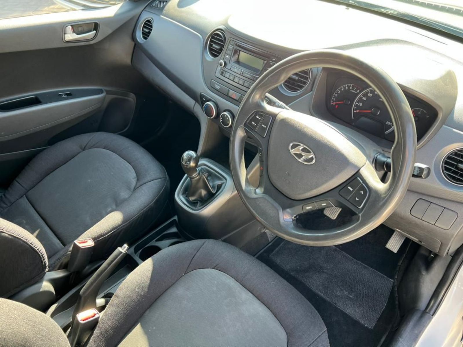 2018 Hyundai i10 photo 7