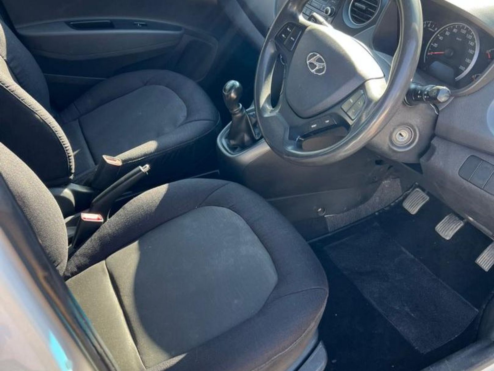 2018 Hyundai i10 photo 8