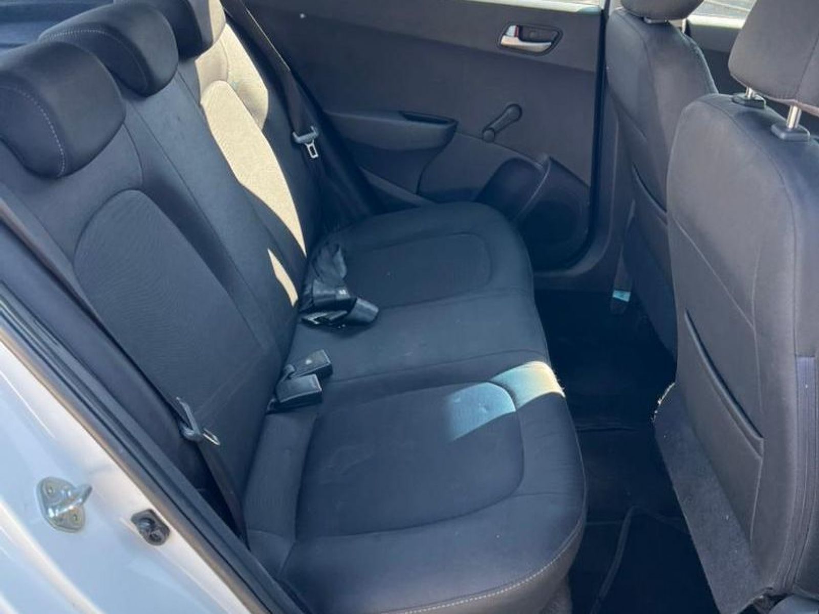 2018 Hyundai i10 photo 9