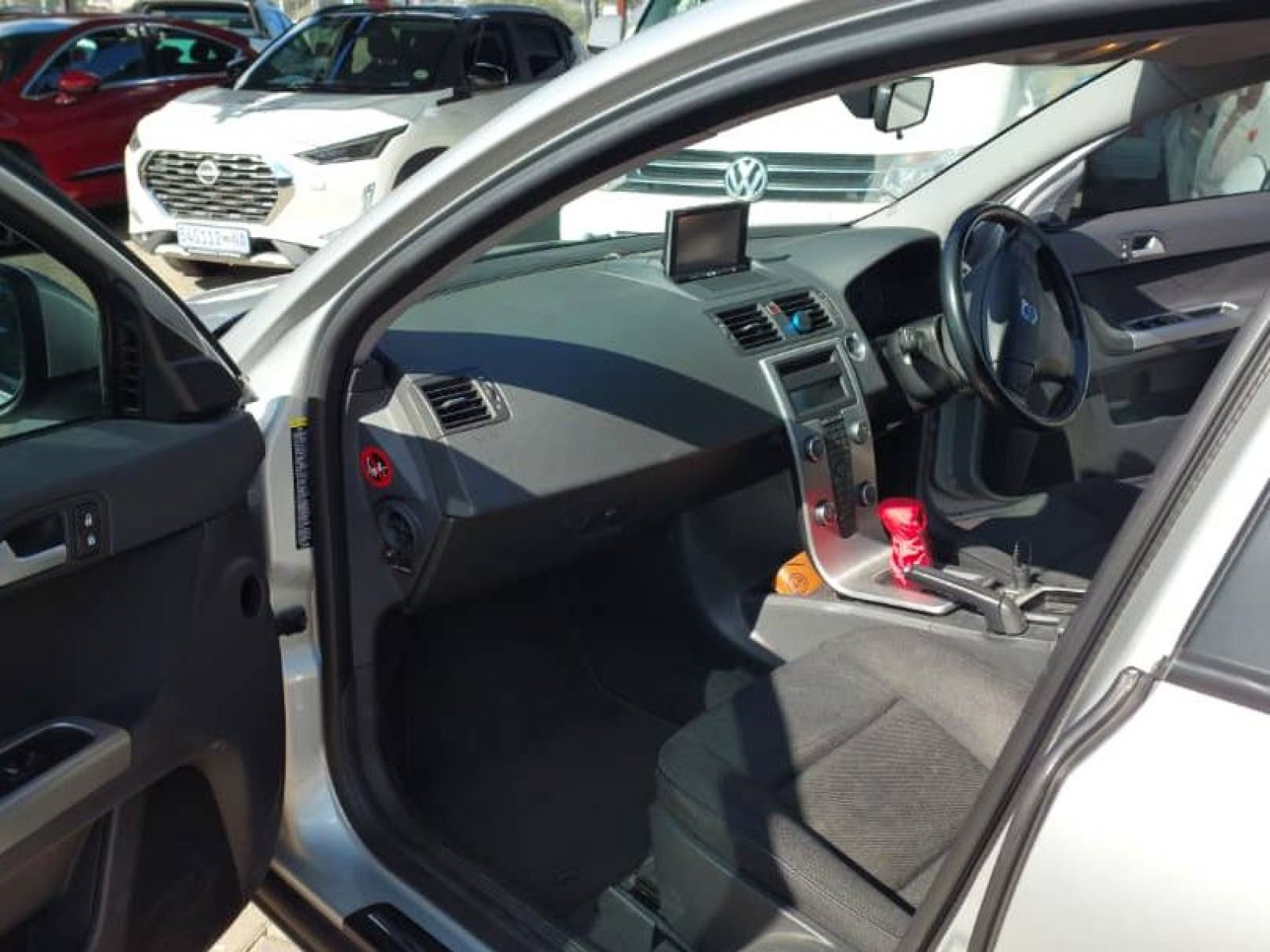 2010 Volvo S40 photo 5