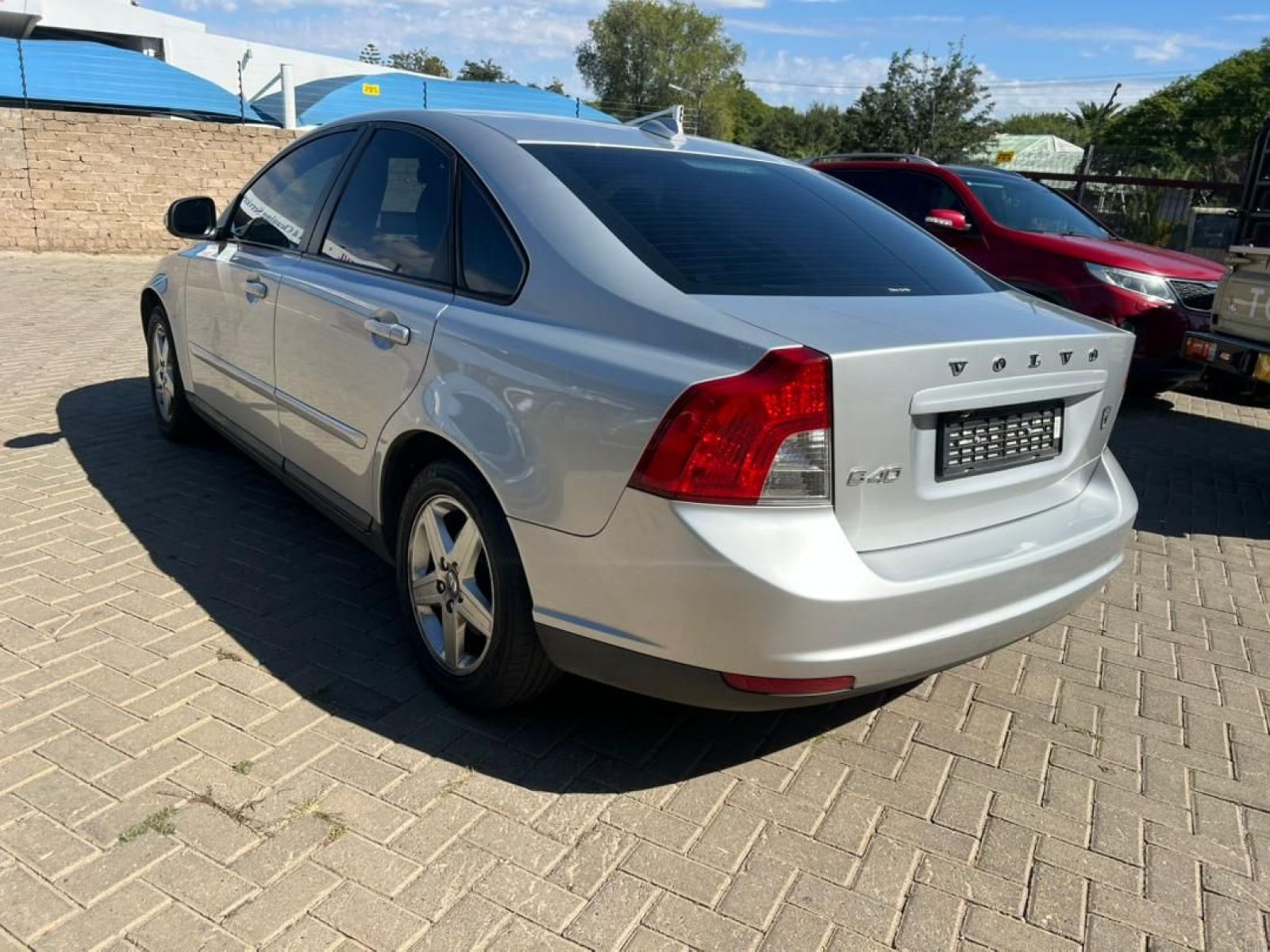 2010 Volvo S40 2.0 Petrol photo 5