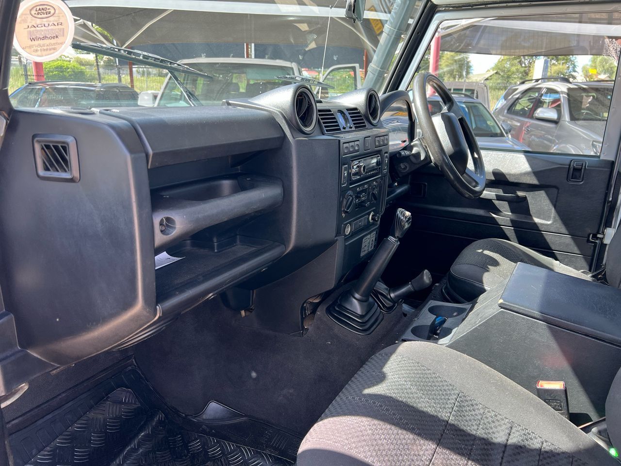 2008 Land Rover Defender photo 10