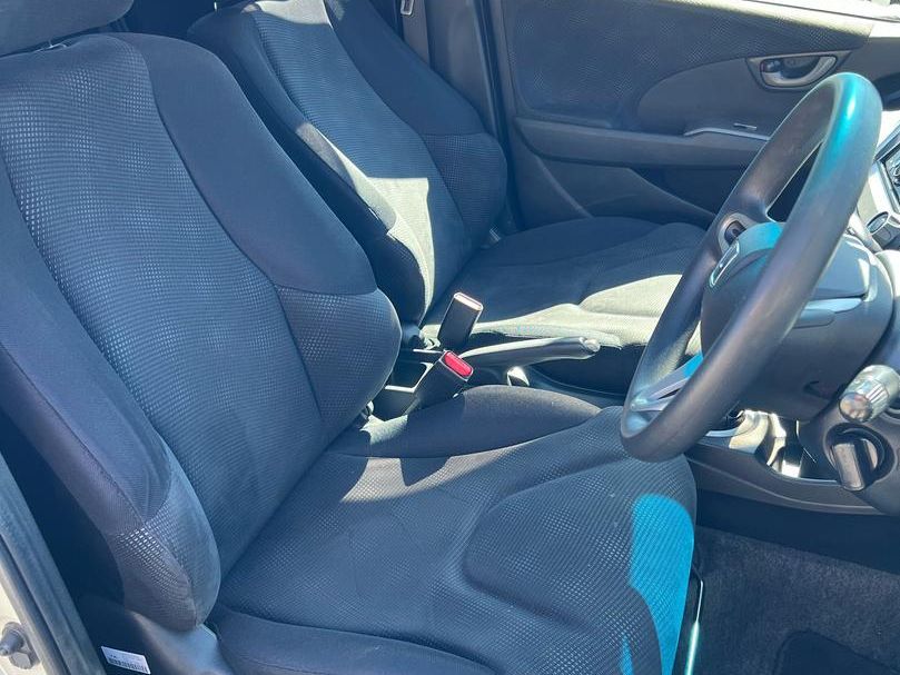 2013 Honda FIT photo 8