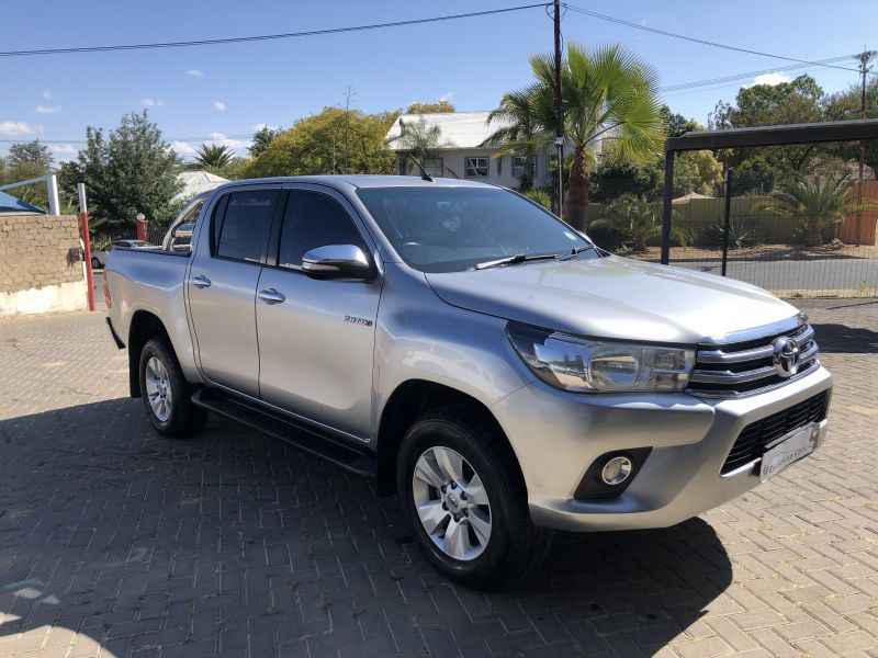 2016 Toyota Hilux photo 1