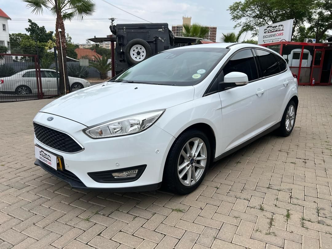 2015 Ford Focus photo 3