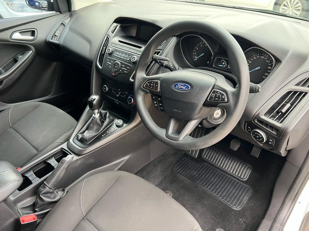 2015 Ford Focus photo 7
