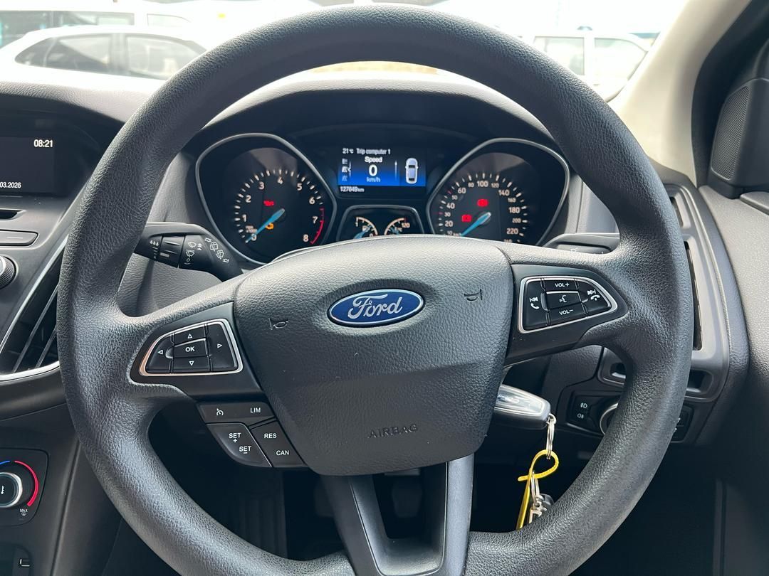 2015 Ford Focus photo 8